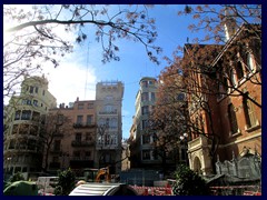 Plaza del Mercat 17 - Art nouveau buildings and Mercado Central